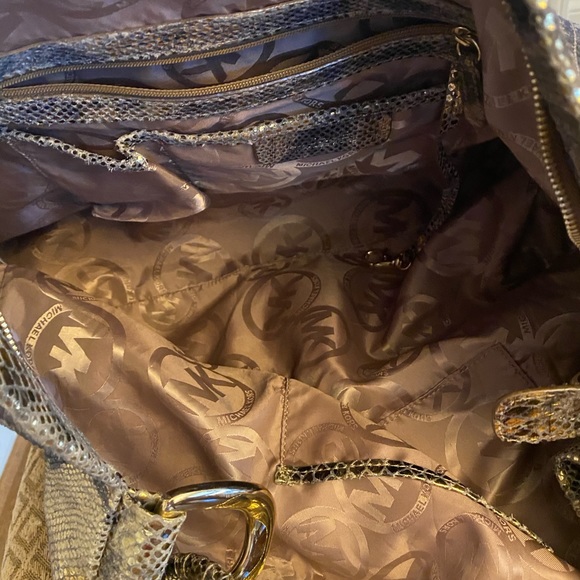 Michael Kors extra large bag - Picture 6 of 6